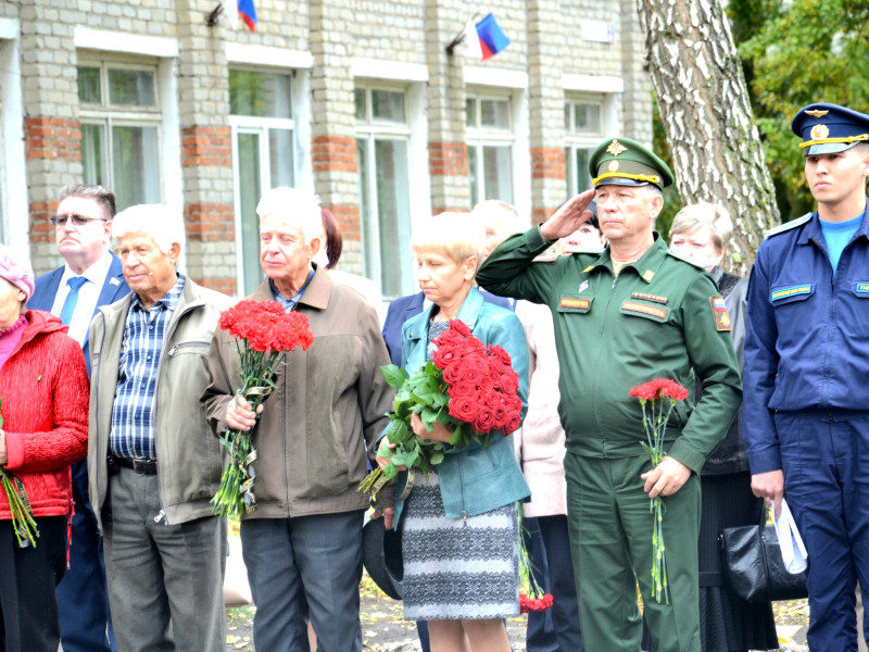 Митинг, посвящённый открытию мемориальной доски Памяти Пелагеевского Артёма.